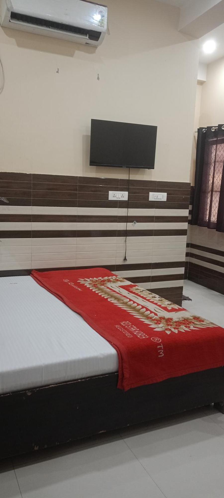 New Gayatri Palace Near Prem Mandir Vrindávan Kültér fotó