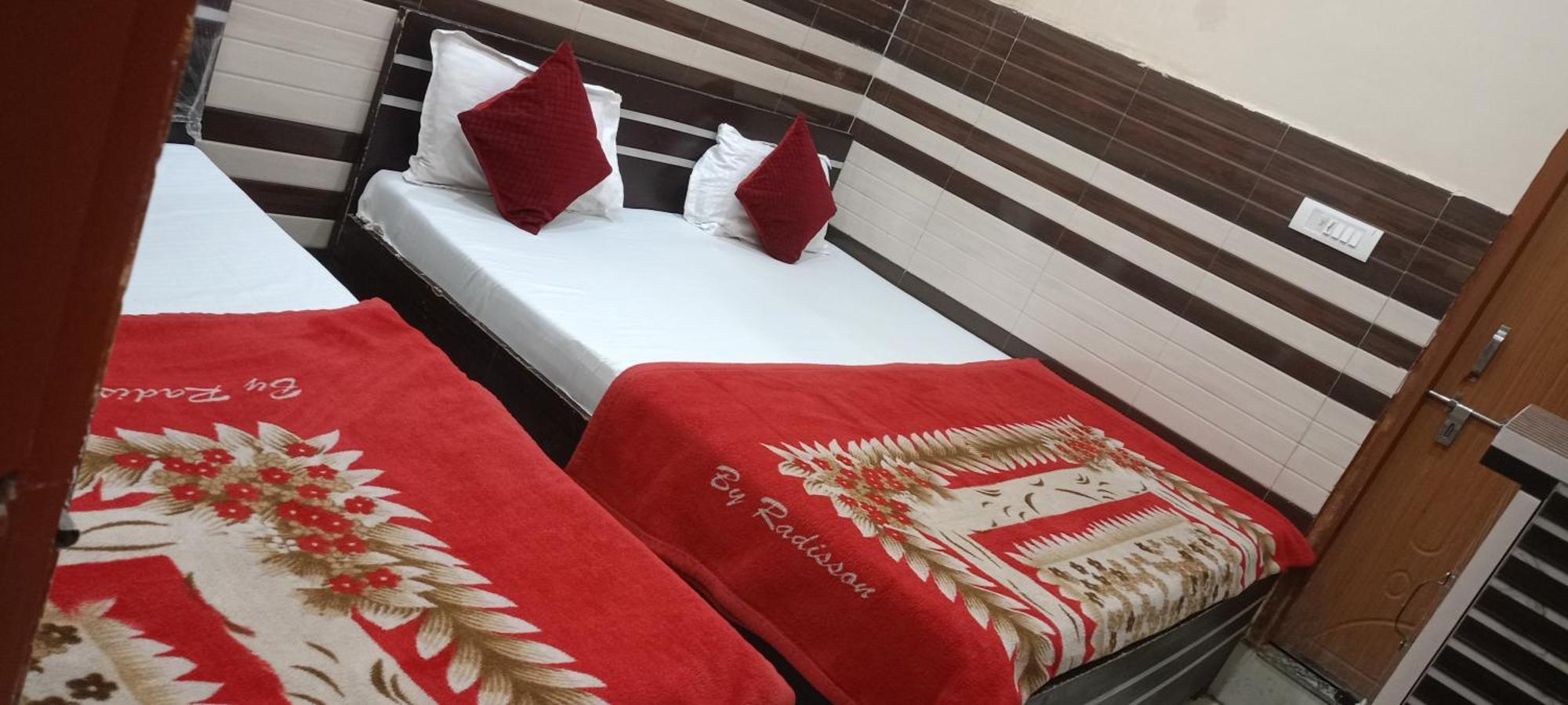 New Gayatri Palace Near Prem Mandir Vrindávan Kültér fotó