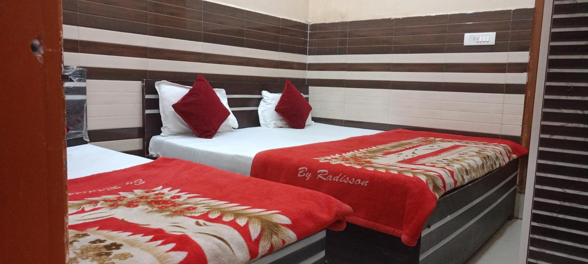 New Gayatri Palace Near Prem Mandir Vrindávan Kültér fotó